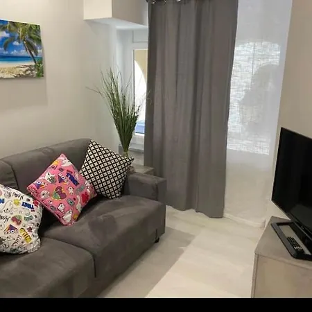 アパート Calandra Studio